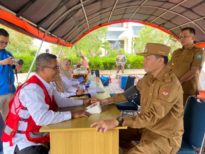 Pemkab Aceh Selatan Gelar Donor Darah, Bupati Sampaikan Apresiasi kepada ASN dan PMI